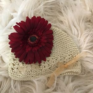 Burgundy daisy hat